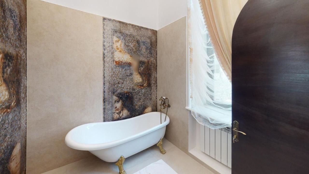 Отель Conacul Coroanei Luxury Boutique Hotel Бухарест-30