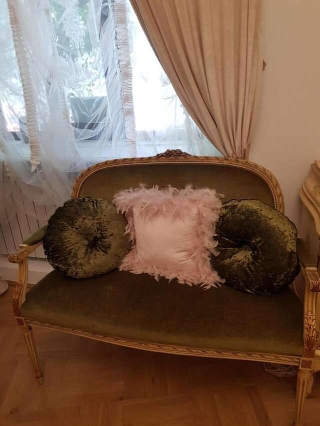 Отель Conacul Coroanei Luxury Boutique Hotel Бухарест-12