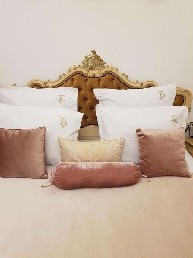 Отель Conacul Coroanei Luxury Boutique Hotel Бухарест-13