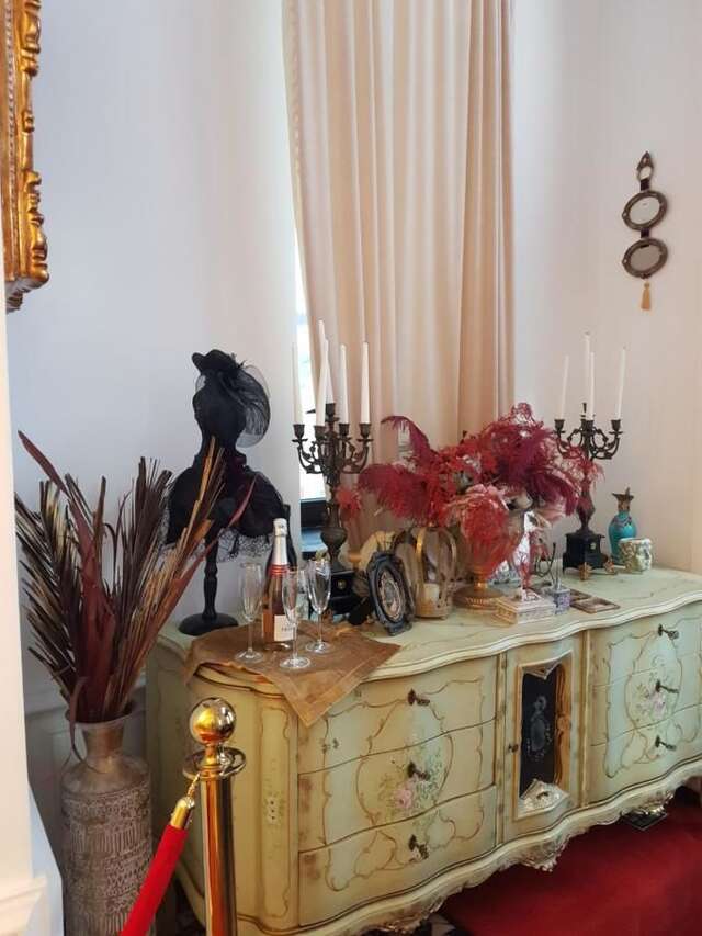 Отель Conacul Coroanei Luxury Boutique Hotel Бухарест-16