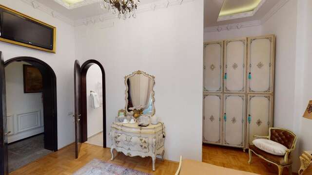 Отель Conacul Coroanei Luxury Boutique Hotel Бухарест-33