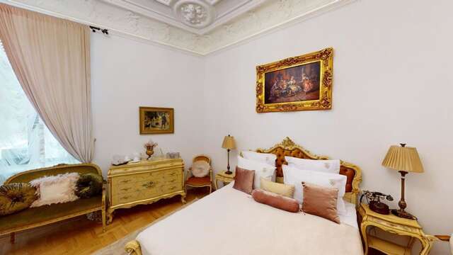 Отель Conacul Coroanei Luxury Boutique Hotel Бухарест-40