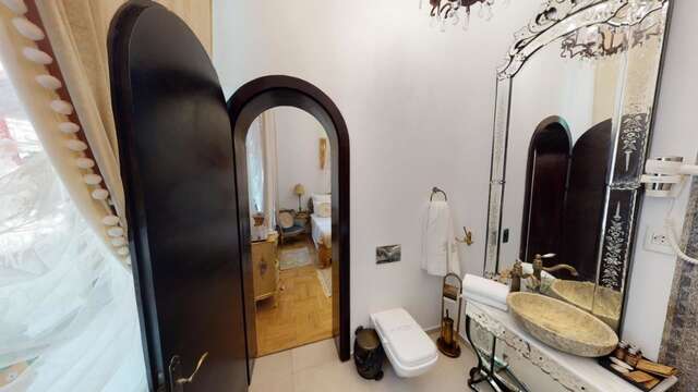 Отель Conacul Coroanei Luxury Boutique Hotel Бухарест-45