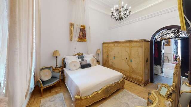 Отель Conacul Coroanei Luxury Boutique Hotel Бухарест-55