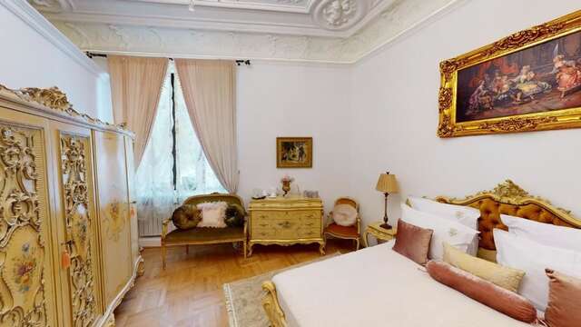 Отель Conacul Coroanei Luxury Boutique Hotel Бухарест-61